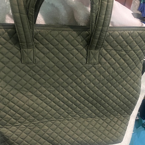 Vera Bradley Slouchy Tote in “Climbing Ivy Green” - Picture 3 of 9